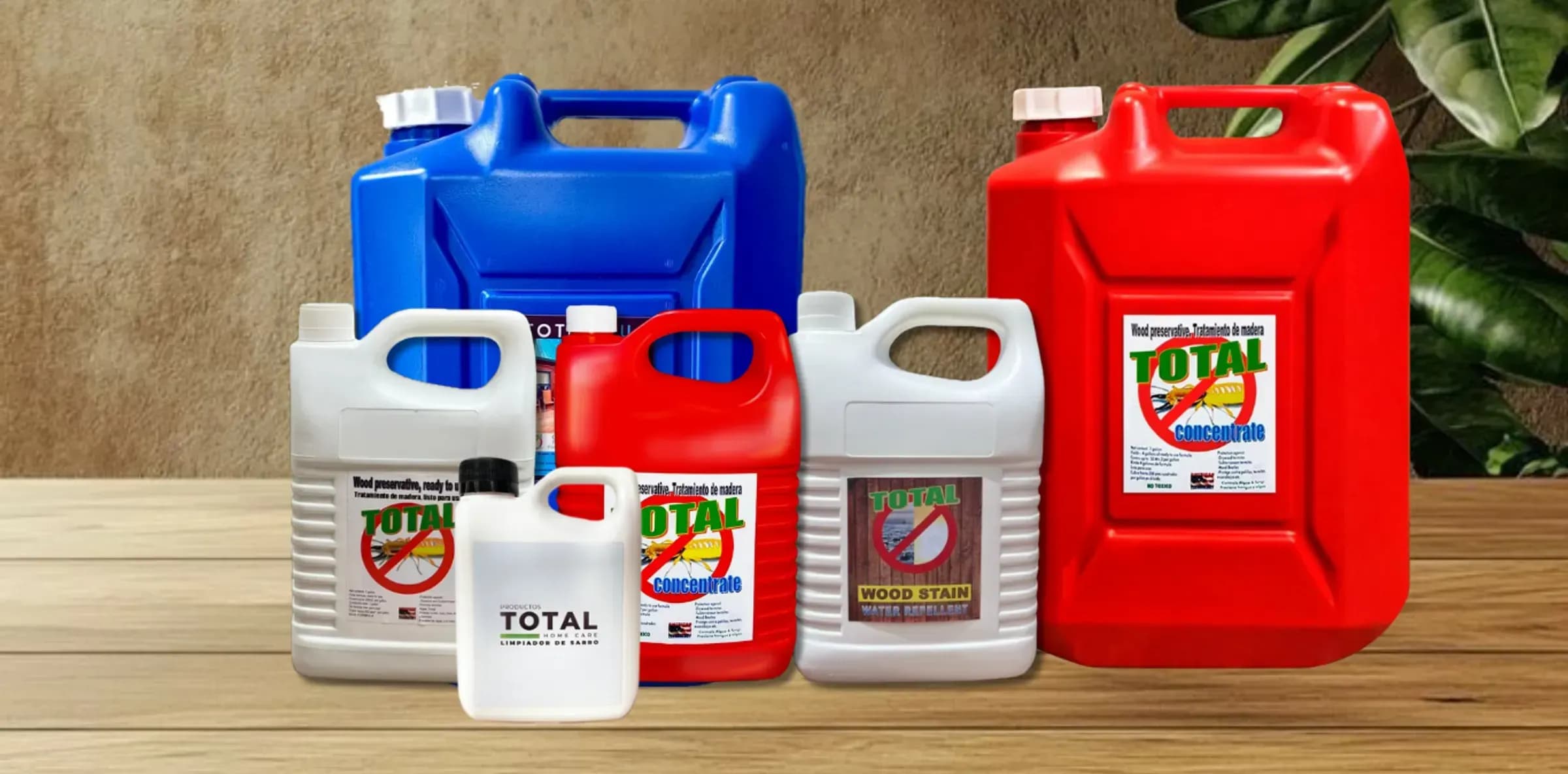 Imagen de galones y litros de productos de tratamiento de madera de Productos Total